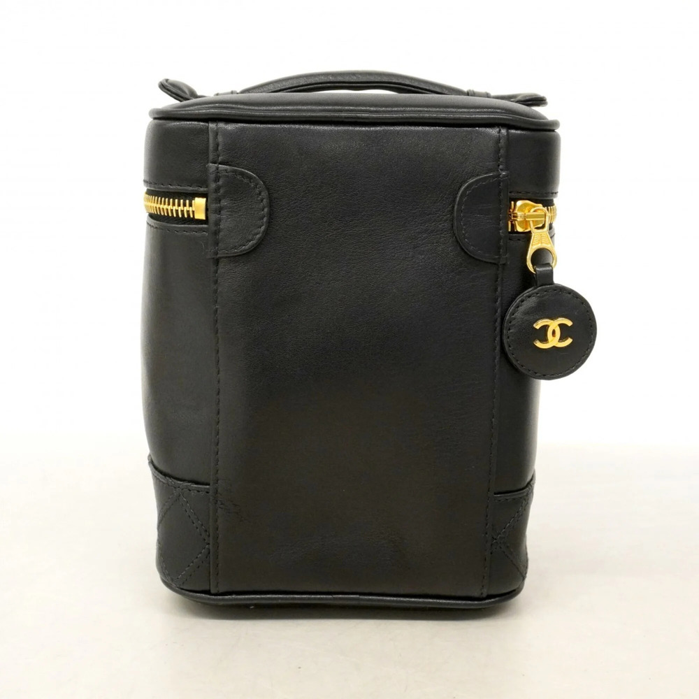 CHANEL Black Lambskin Leather Vanity Bag - Picture 10 of 11